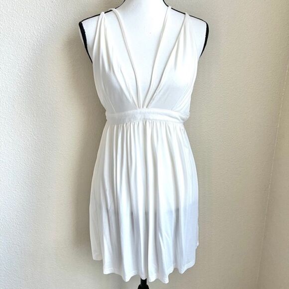 NWOT Tobi White Mini Dress - Picture 1 of 6